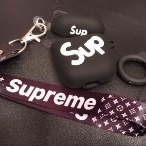 Airpod Case with Keychain